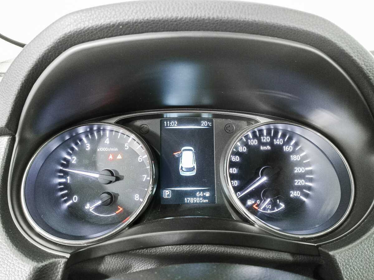 Купить Nissan X-Trail с пробегом. Фото: #12
