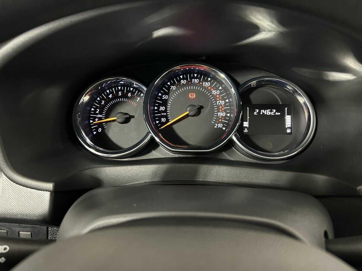 Купить Renault Sandero с пробегом. Фото: #10