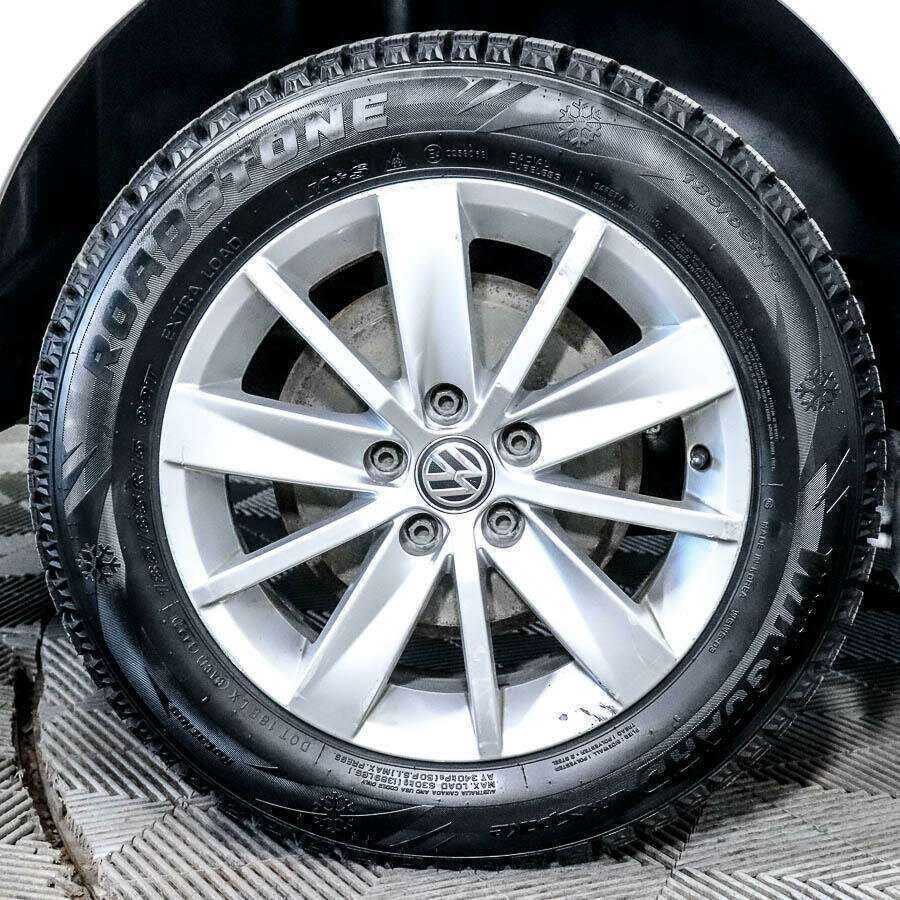 Купить Volkswagen Polo с пробегом. Фото: #15