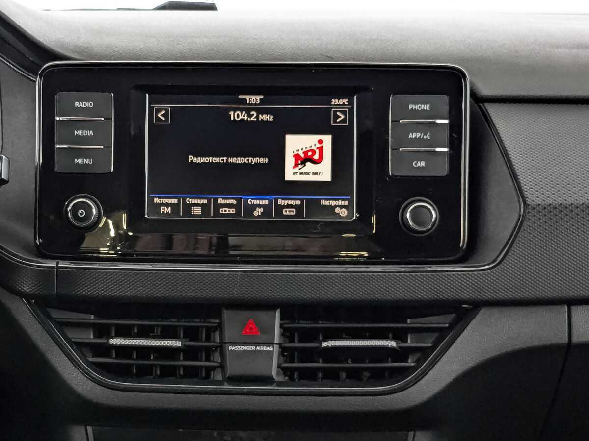 Купить Volkswagen Polo с пробегом. Фото: #12