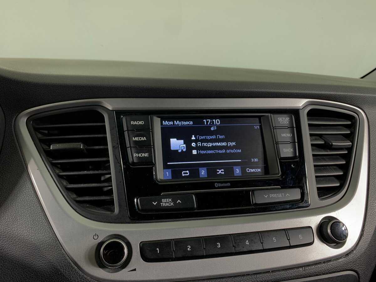 Купить Hyundai Solaris с пробегом. Фото: #12