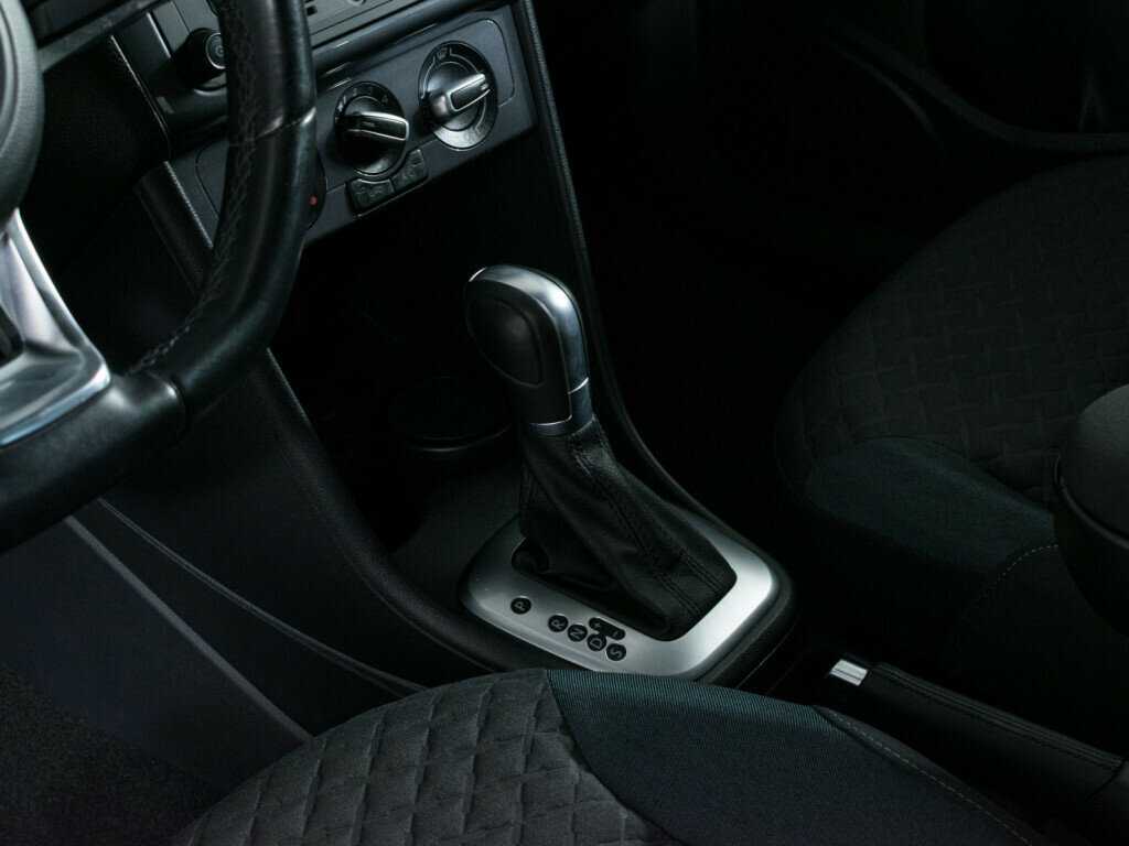 Купить Volkswagen Polo с пробегом. Фото: #12