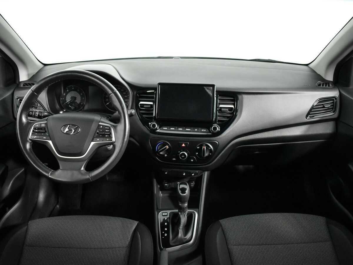 Купить Hyundai Solaris с пробегом. Фото: #11