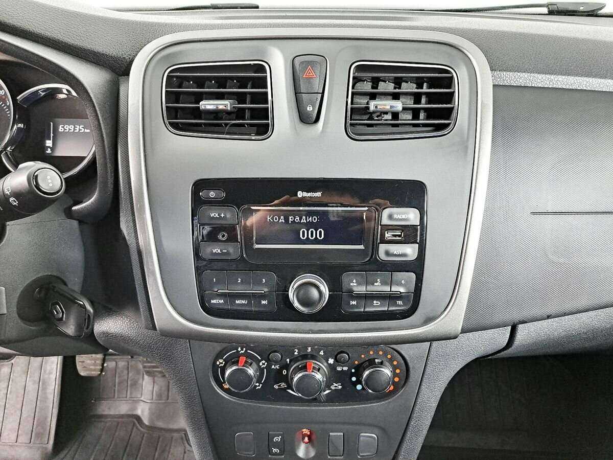 Купить Renault Sandero с пробегом. Фото: #12