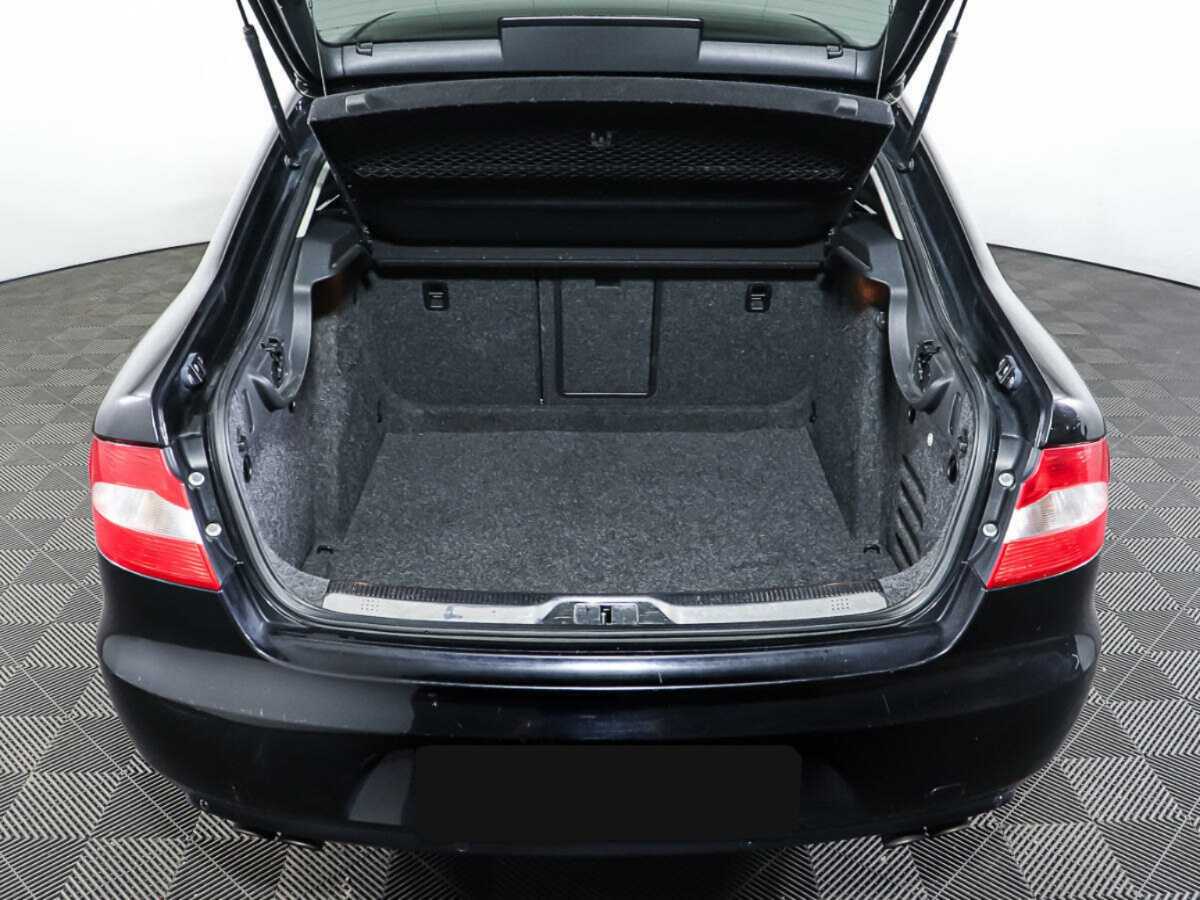 Купить Skoda Superb с пробегом. Фото: #10