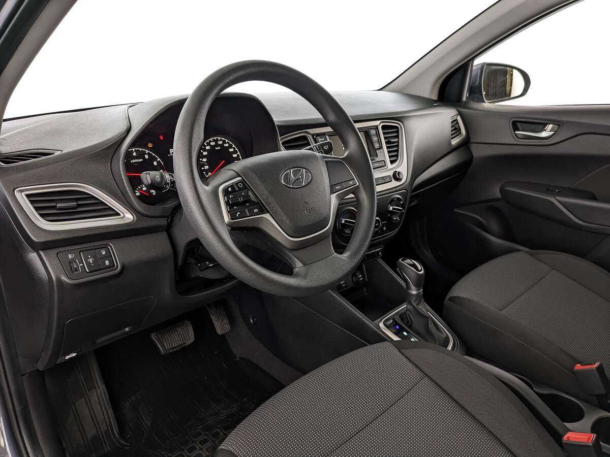 Купить Hyundai Solaris с пробегом. Фото: #12