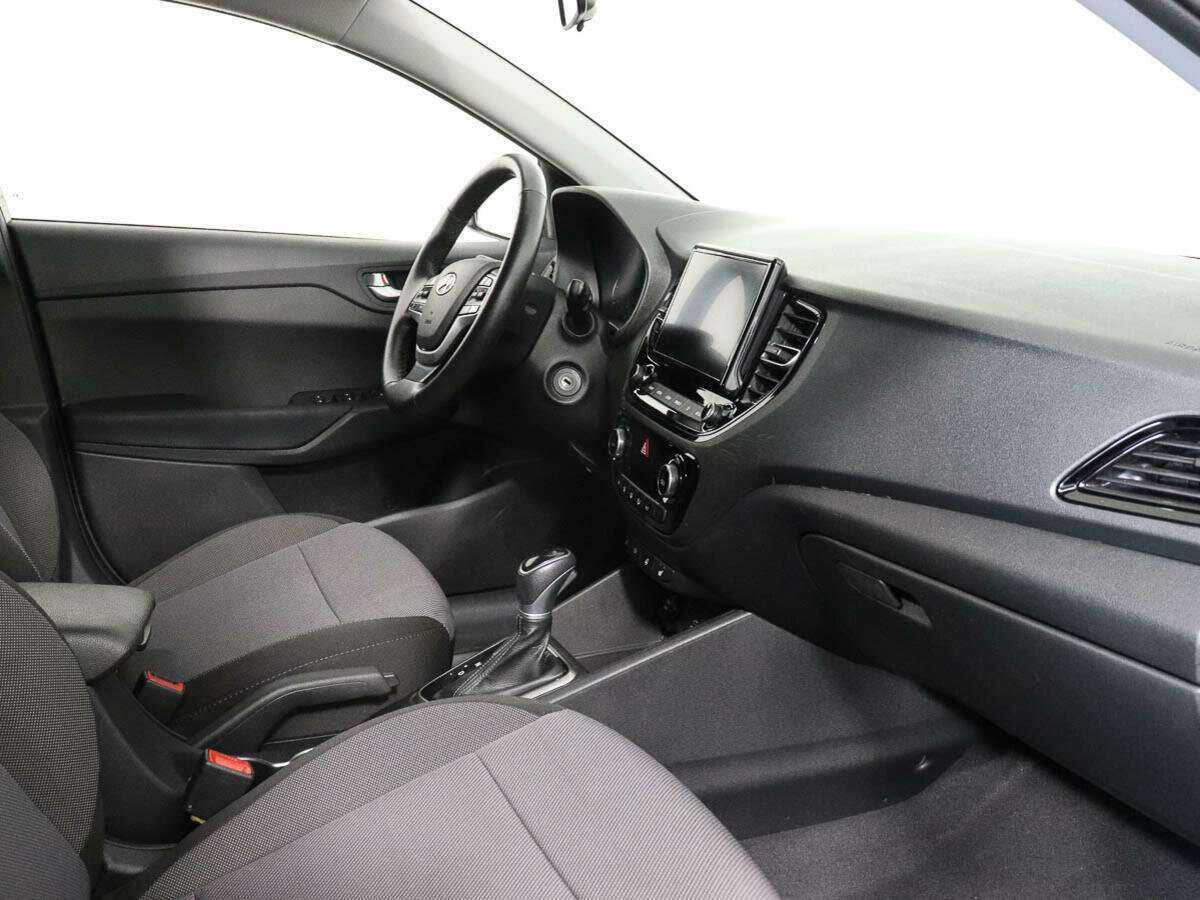 Купить Hyundai Solaris с пробегом. Фото: #6