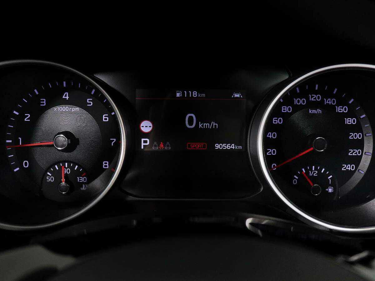 Купить Kia Ceed с пробегом. Фото: #8