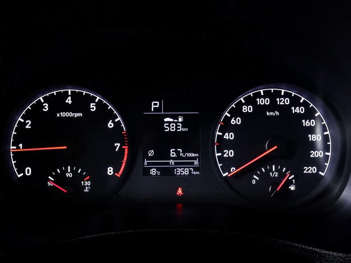 Купить Hyundai Solaris с пробегом. Фото: #10