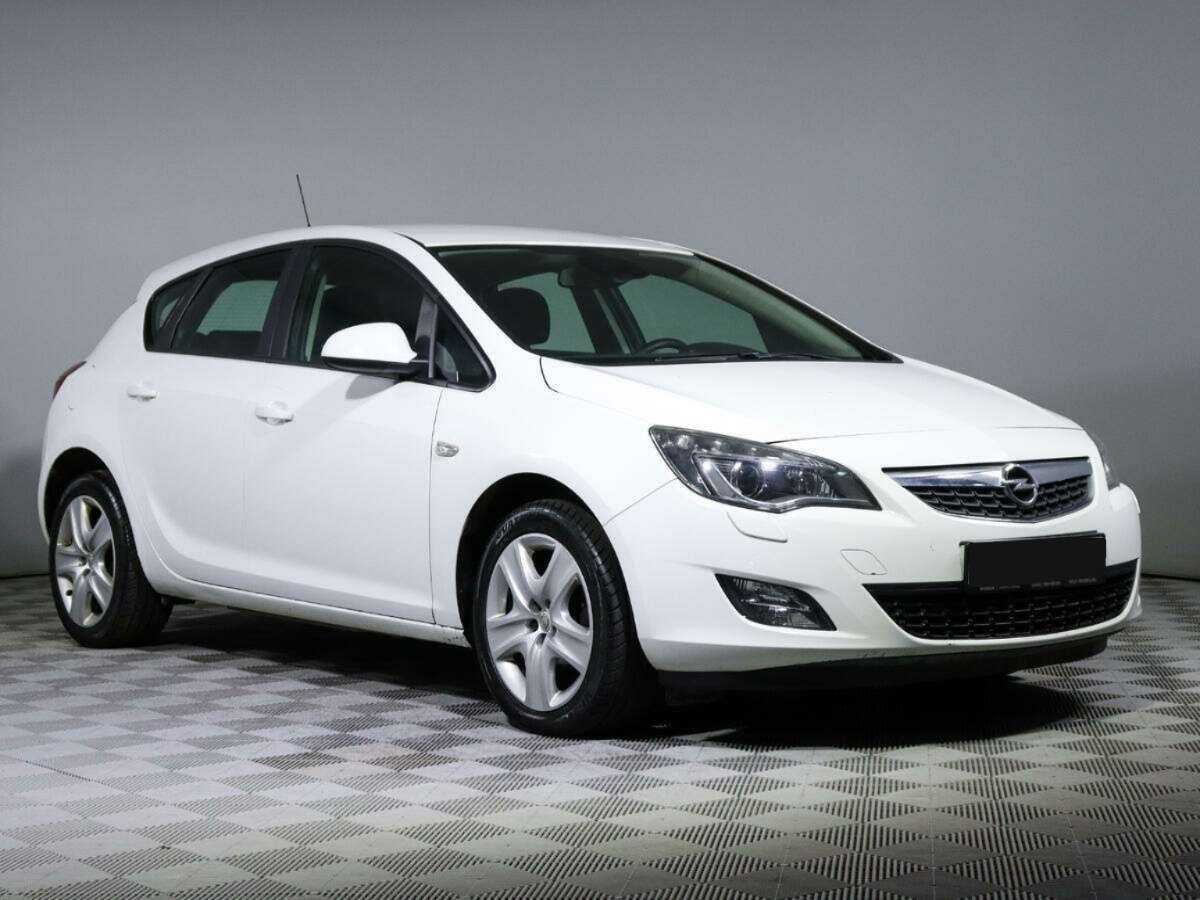 Купить Opel Astra с пробегом. Фото: #2