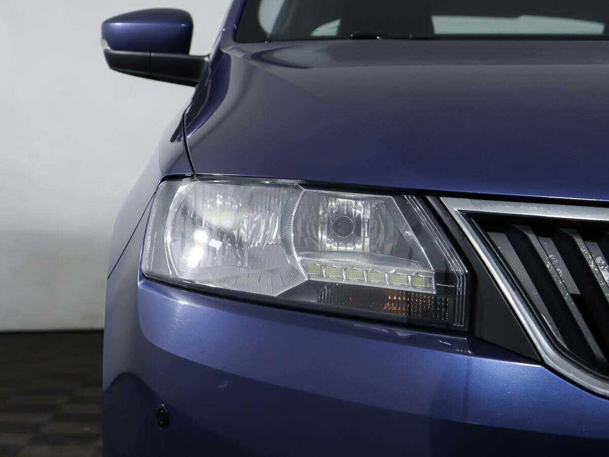 Купить Skoda Rapid с пробегом. Фото: #23
