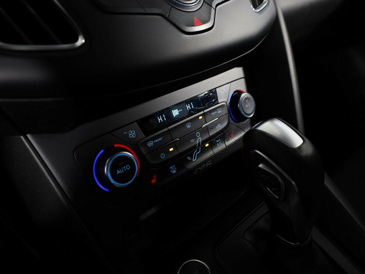 Купить Ford Focus с пробегом. Фото: #14