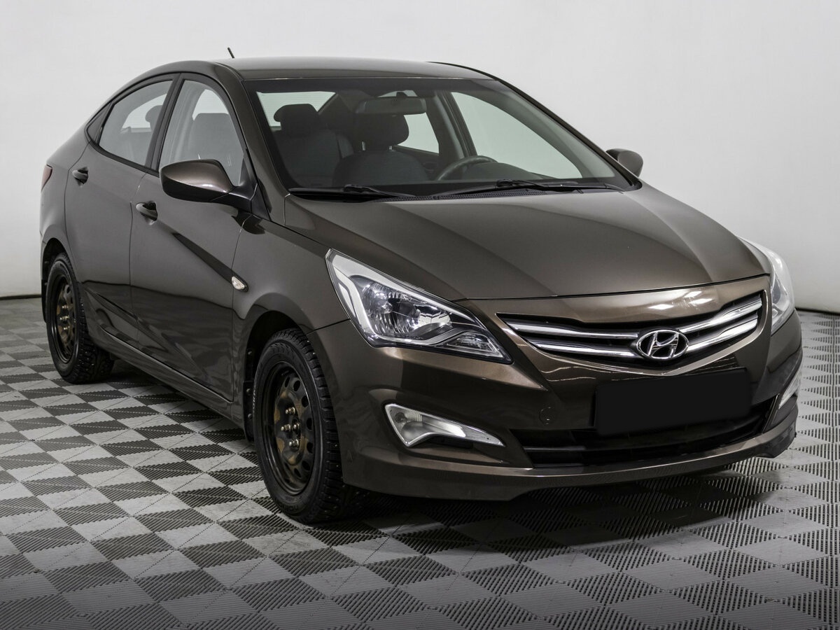 Купить Hyundai Solaris с пробегом. Фото: #2