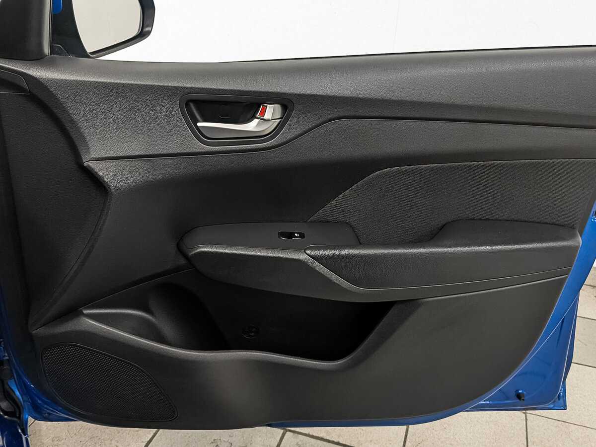 Купить Hyundai Solaris с пробегом. Фото: #22