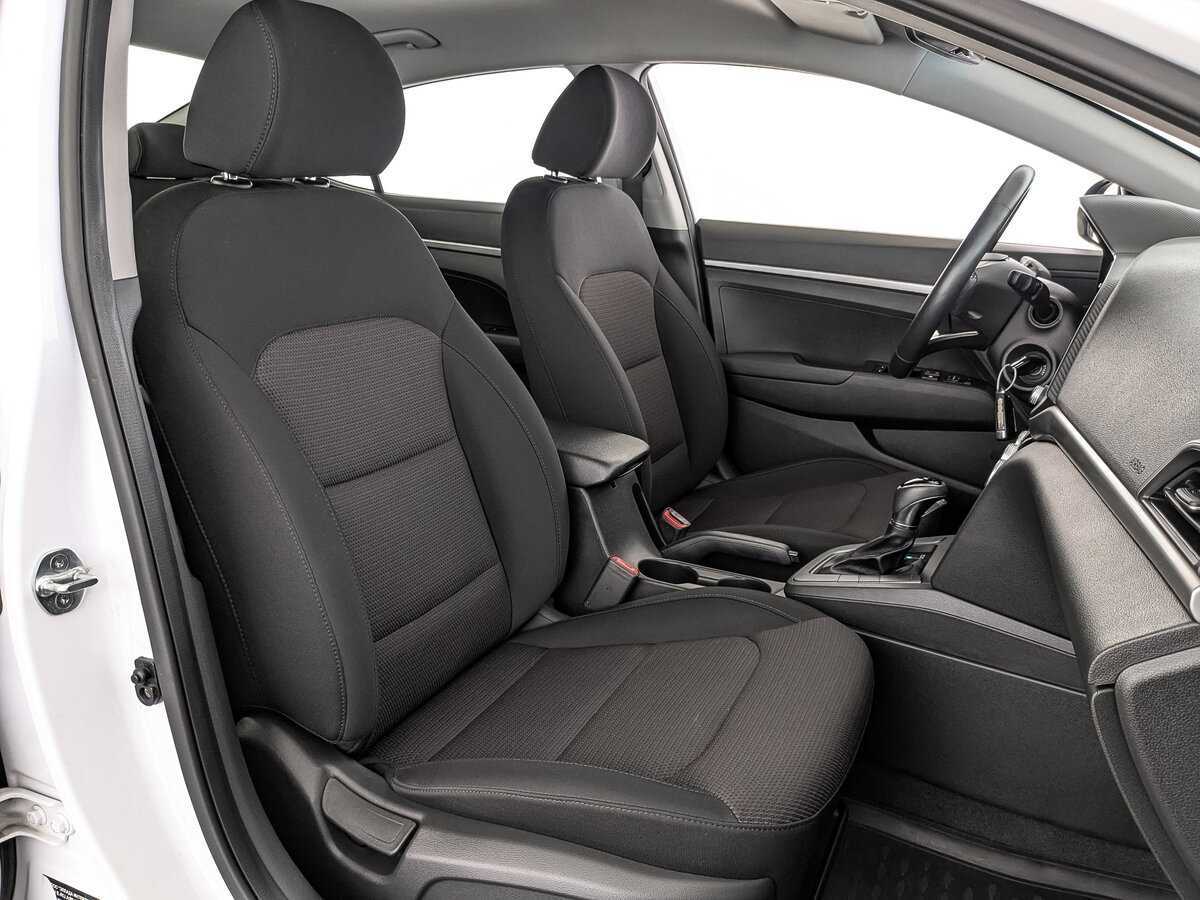 Купить Hyundai Elantra с пробегом. Фото: #20