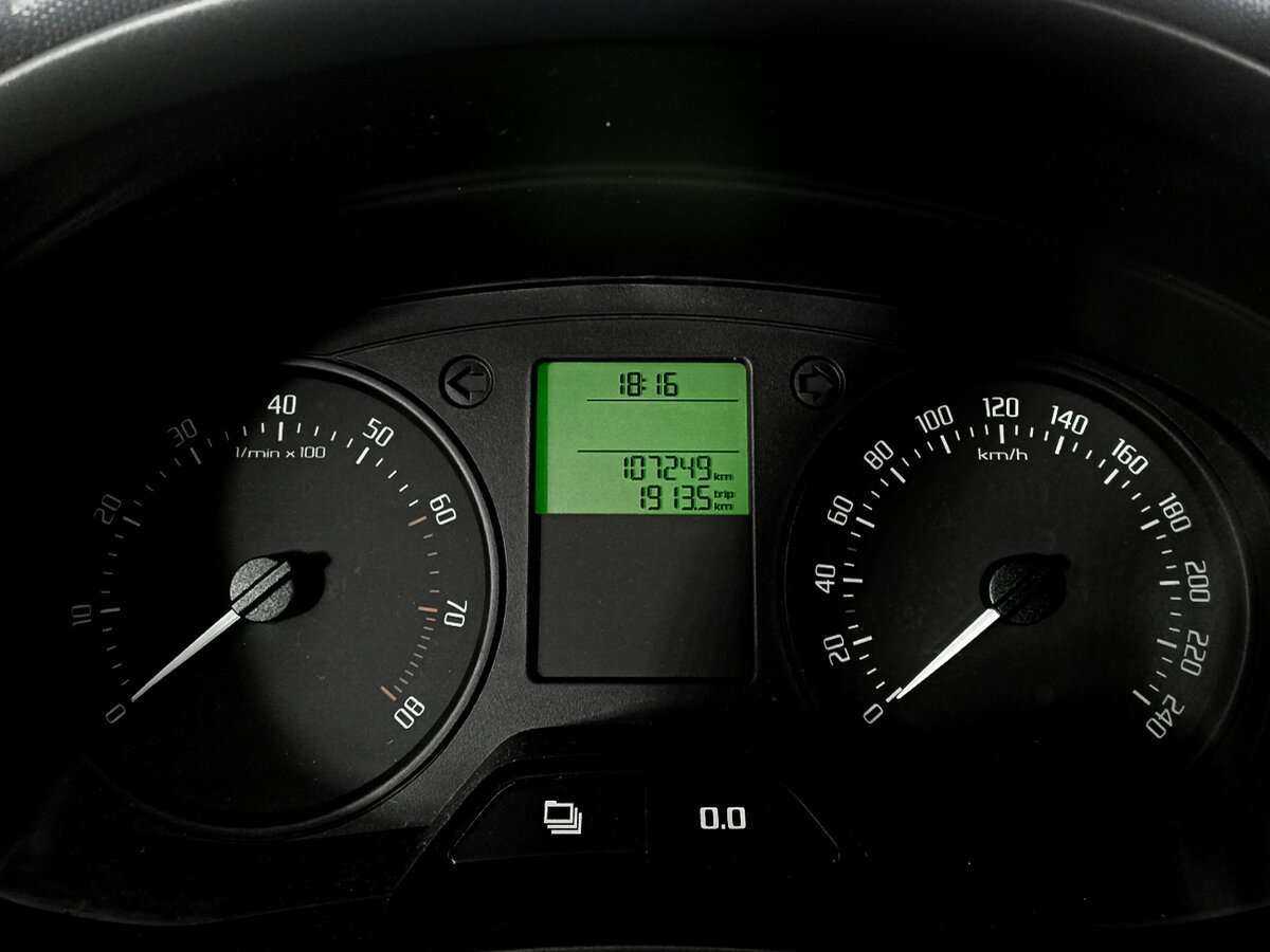 Купить Skoda Fabia с пробегом. Фото: #9