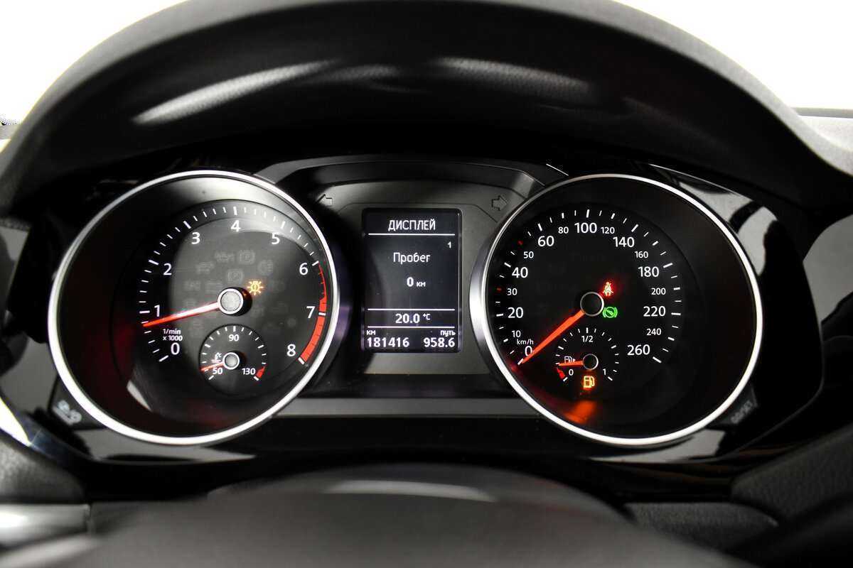 Купить Volkswagen Jetta с пробегом. Фото: #5