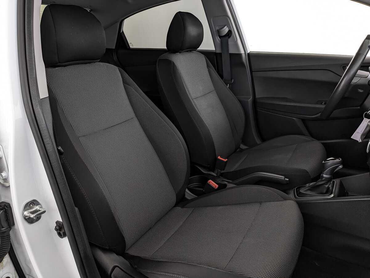 Купить Hyundai Solaris с пробегом. Фото: #21