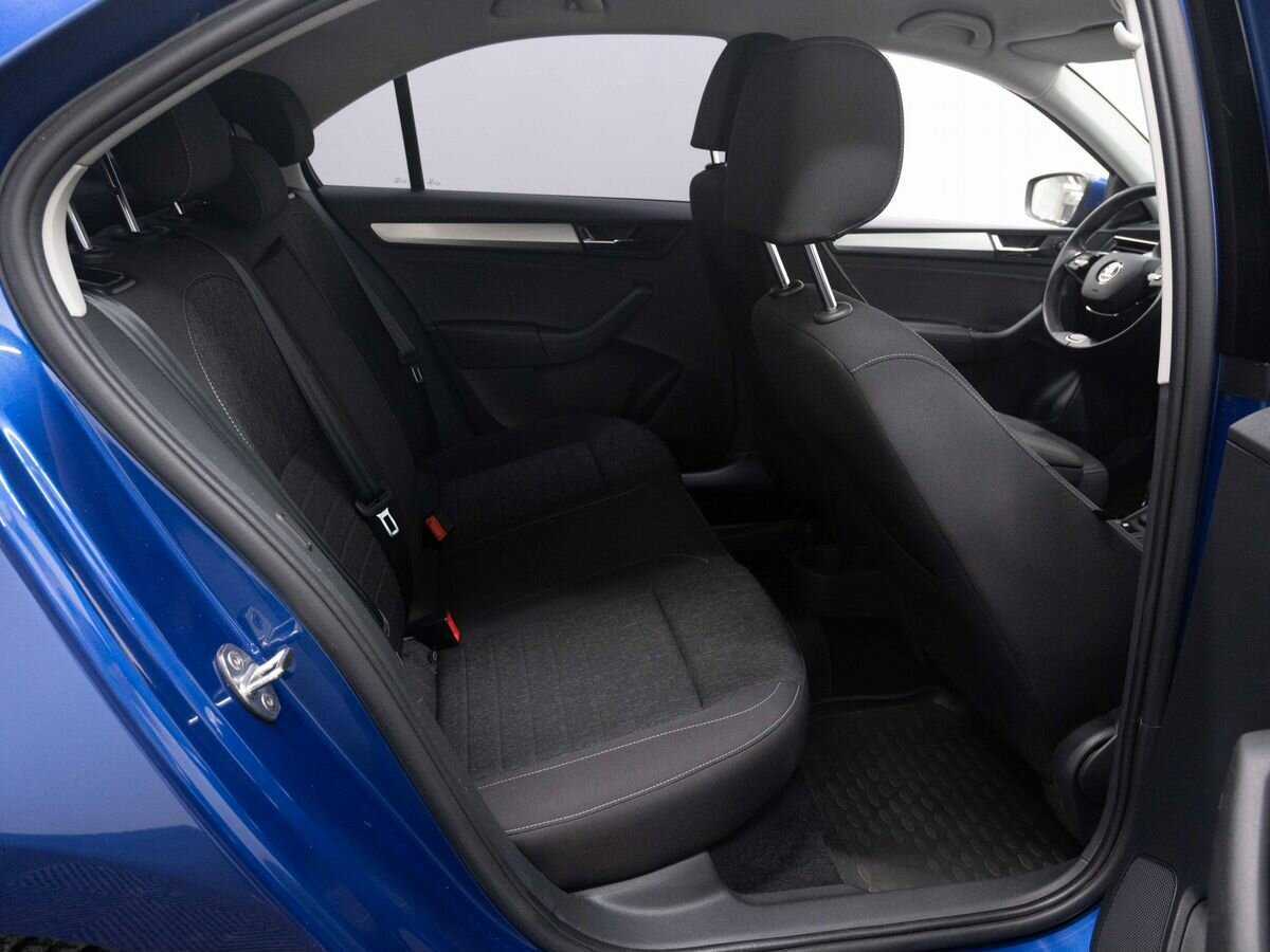 Купить Skoda Rapid с пробегом. Фото: #11