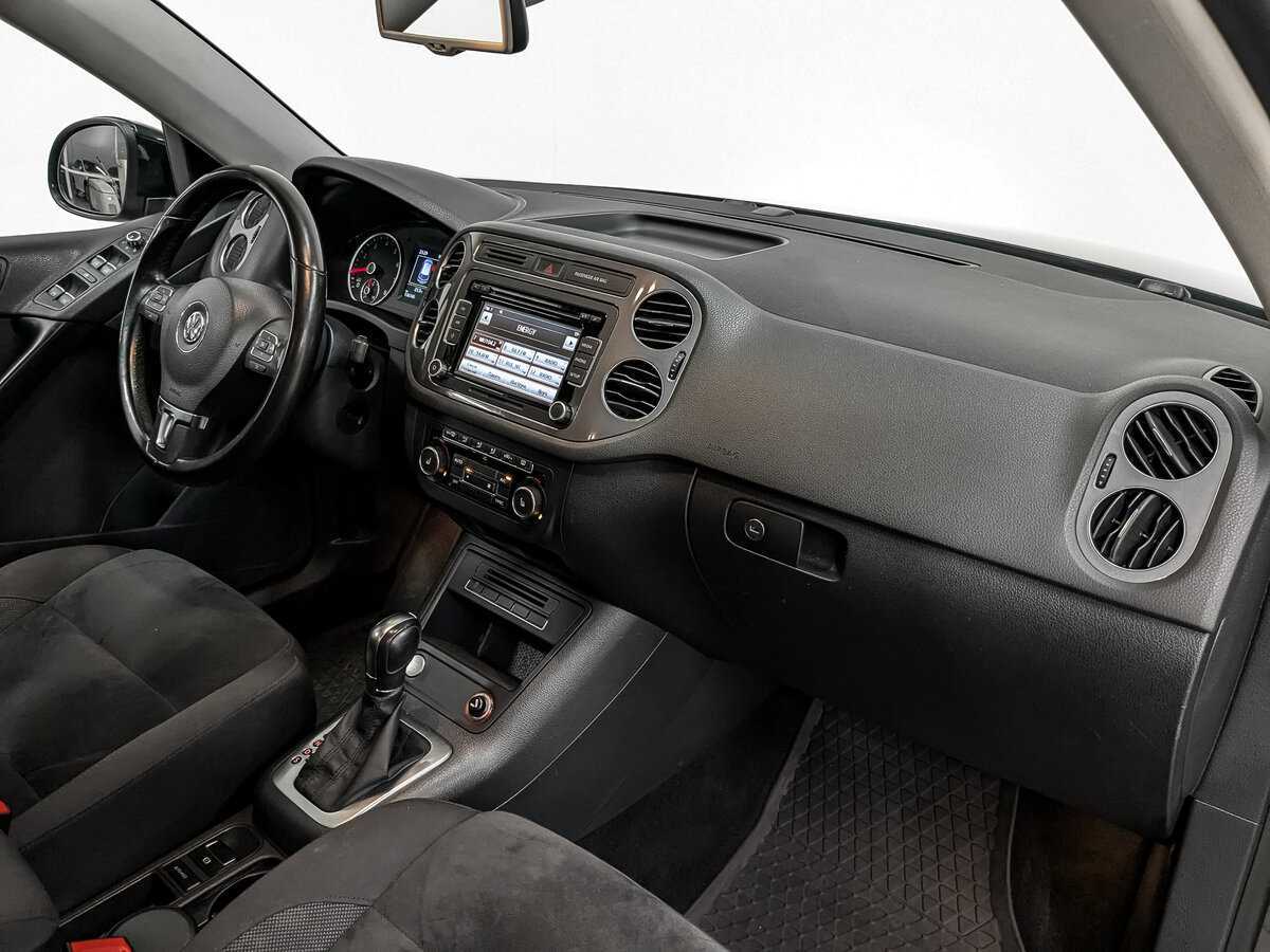 Купить Volkswagen Tiguan с пробегом. Фото: #12