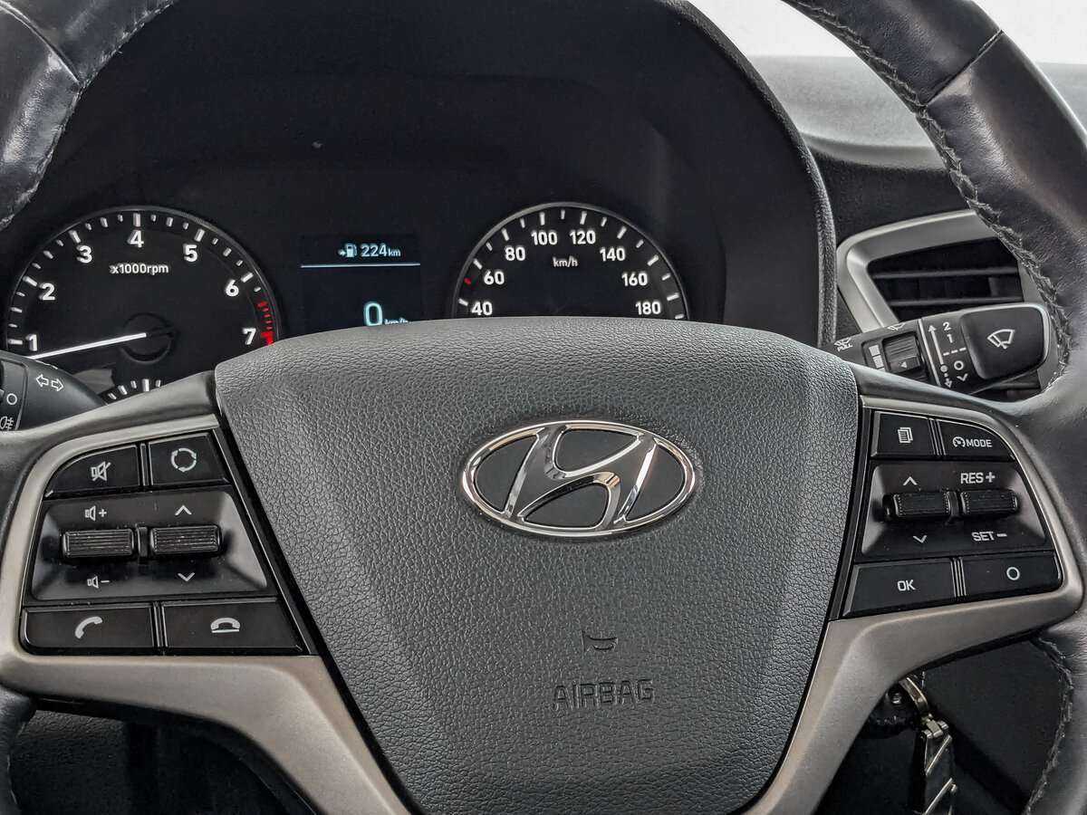 Купить Hyundai Solaris с пробегом. Фото: #21