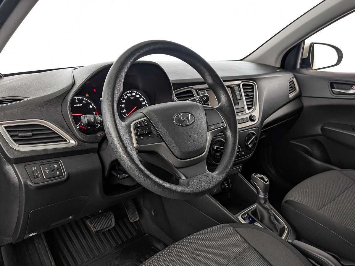 Купить Hyundai Solaris с пробегом. Фото: #14