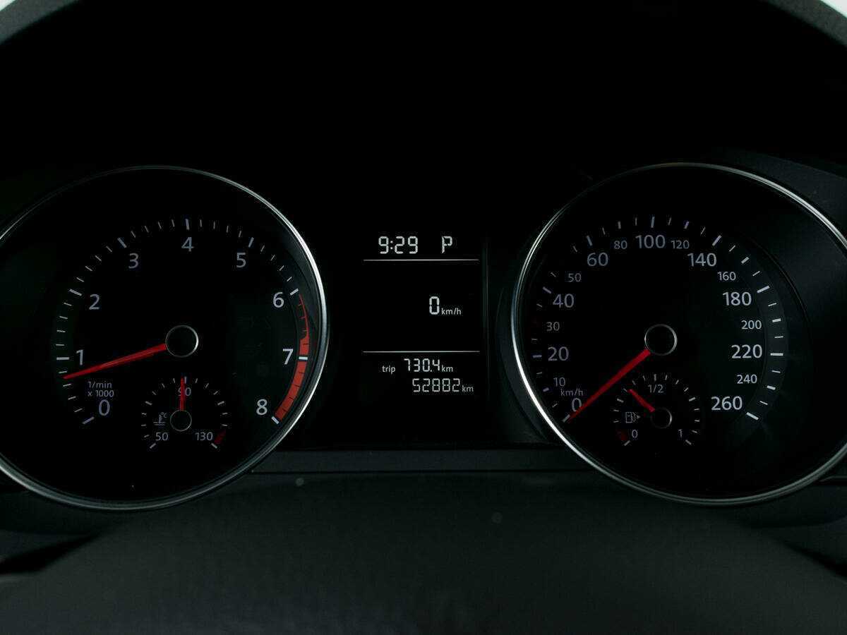 Купить Volkswagen Jetta с пробегом. Фото: #9