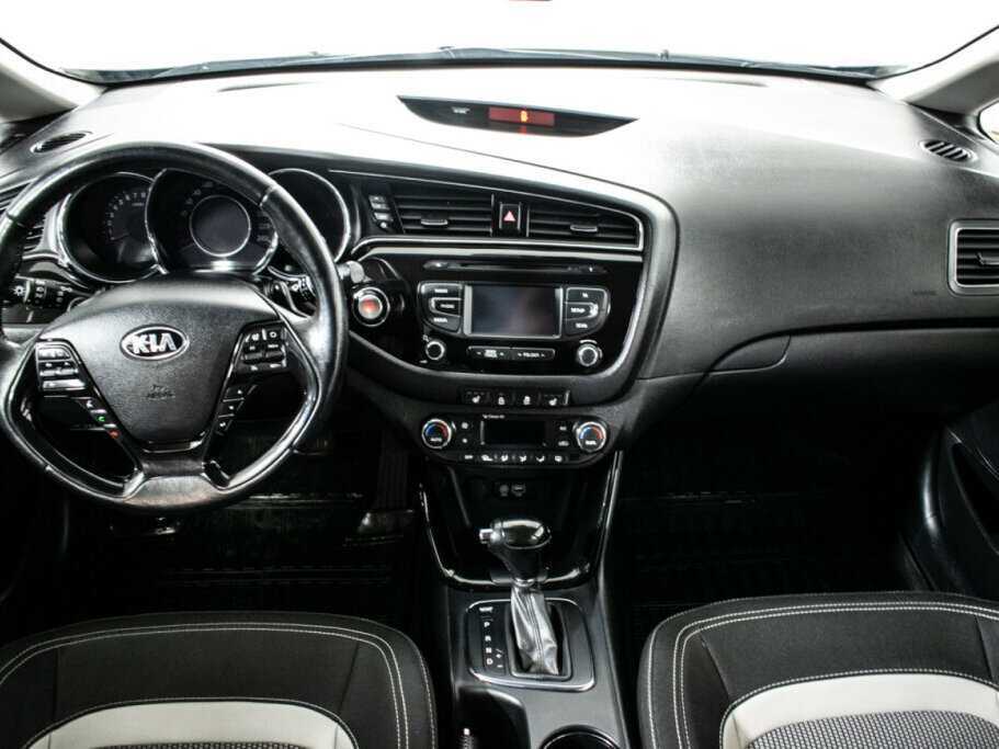 Купить Kia Ceed с пробегом. Фото: #5