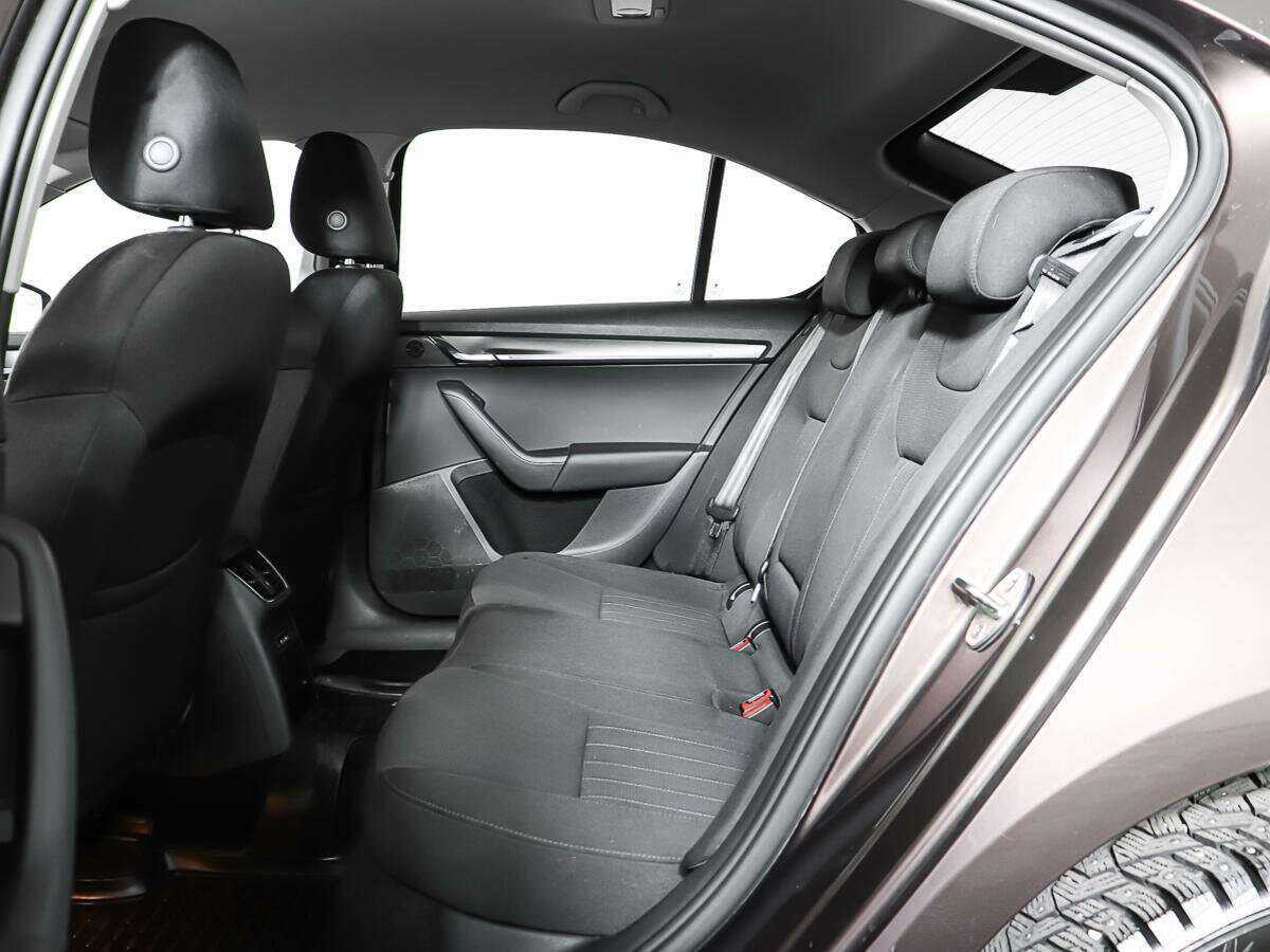 Купить Skoda Octavia с пробегом. Фото: #10