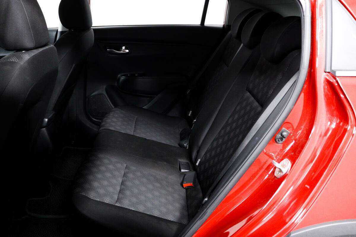 Купить Kia Rio с пробегом. Фото: #11