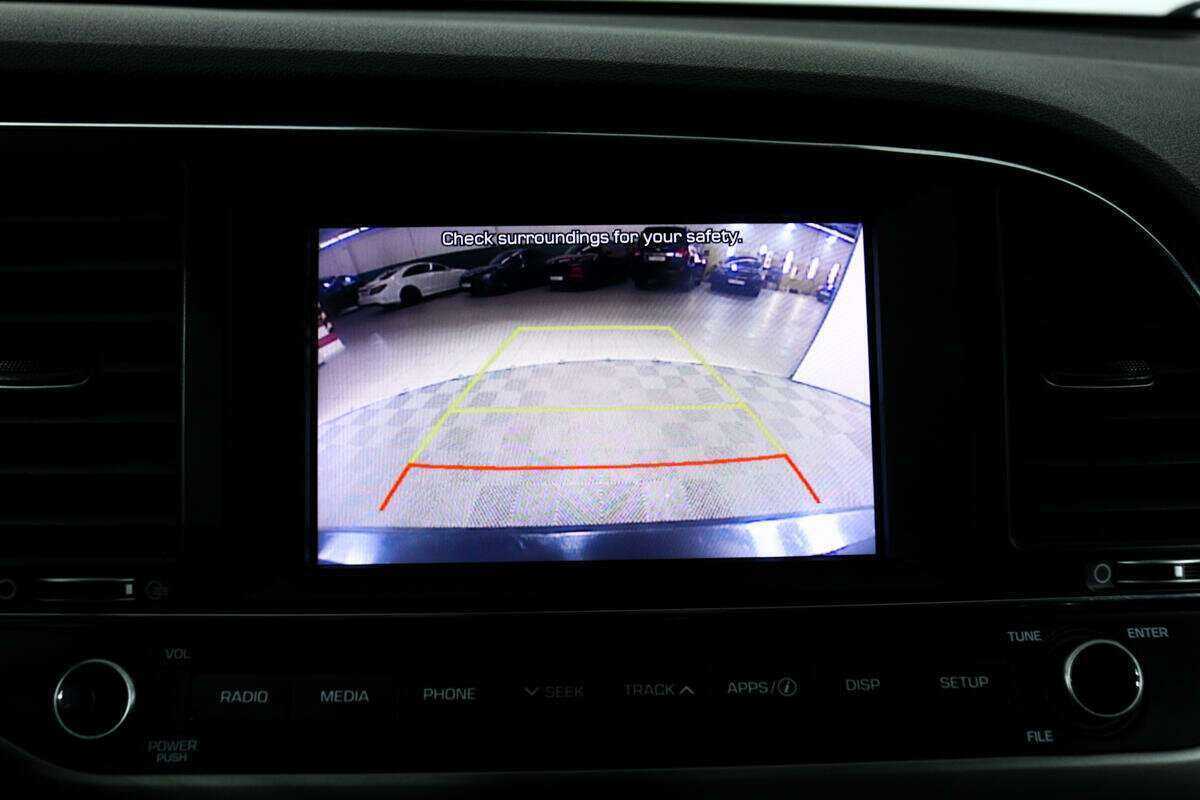 Купить Hyundai Elantra с пробегом. Фото: #13