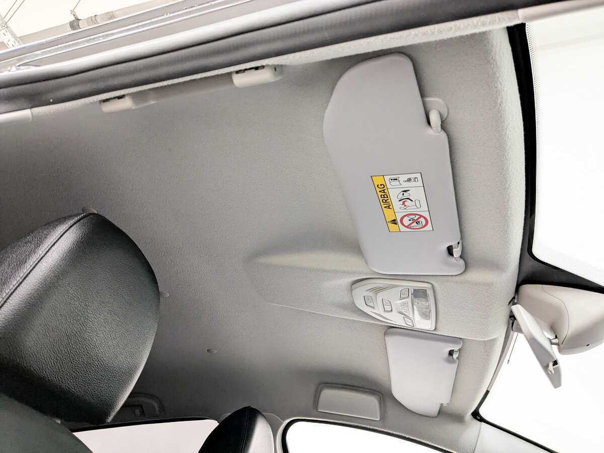 Купить Lada (ВАЗ) Vesta с пробегом. Фото: #21