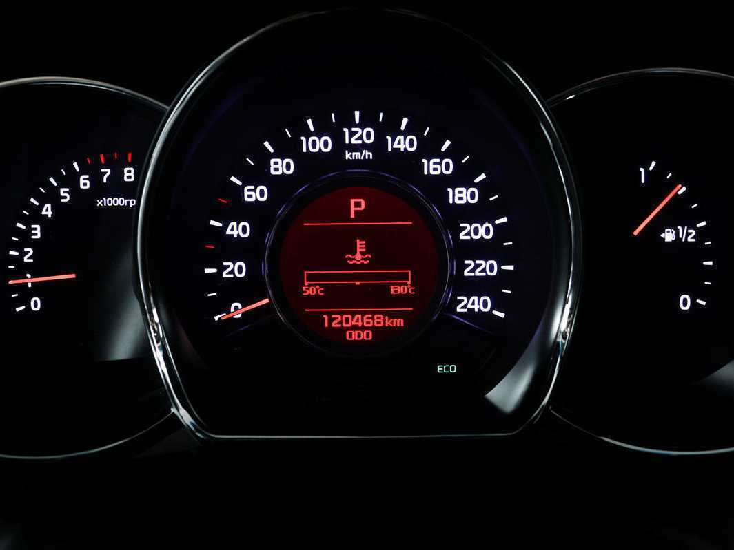 Купить Kia Ceed с пробегом. Фото: #9