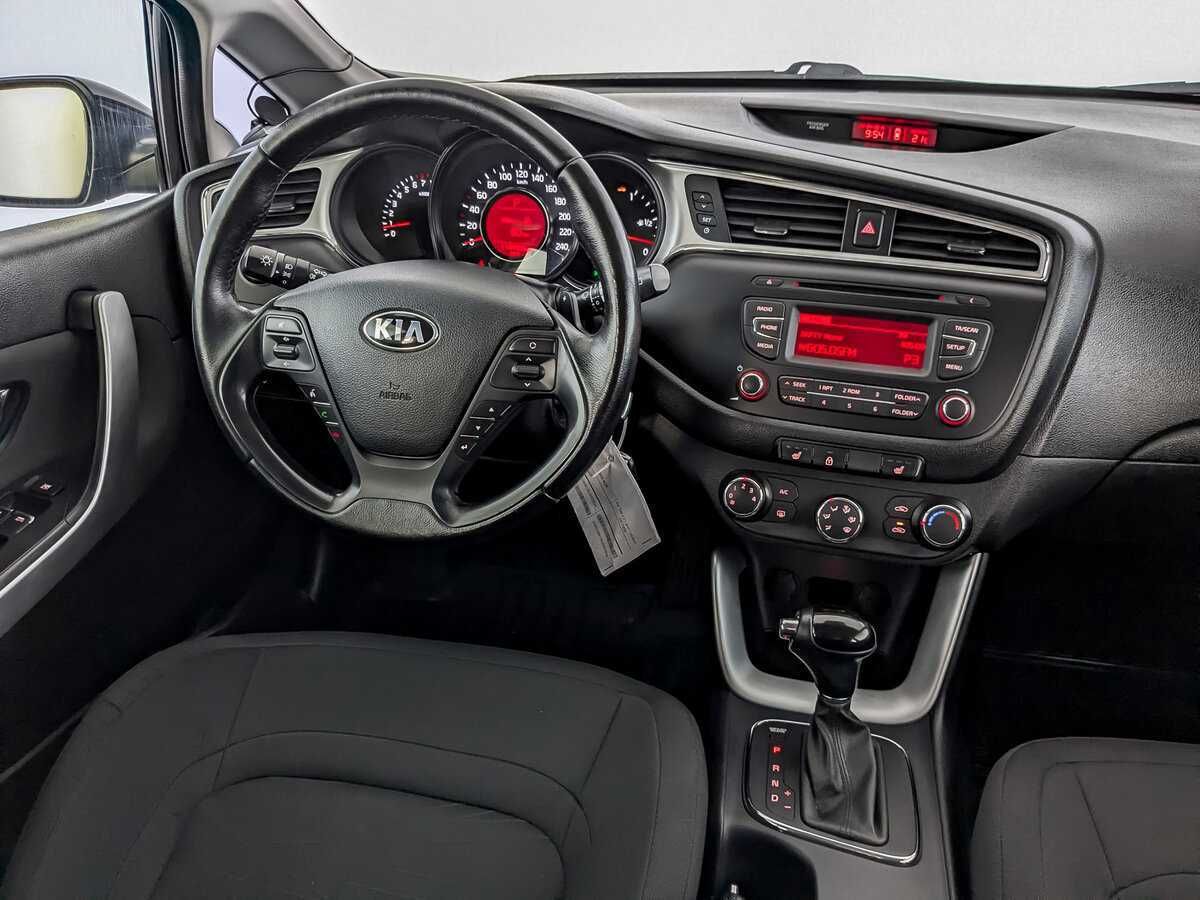 Купить Kia Ceed с пробегом. Фото: #29
