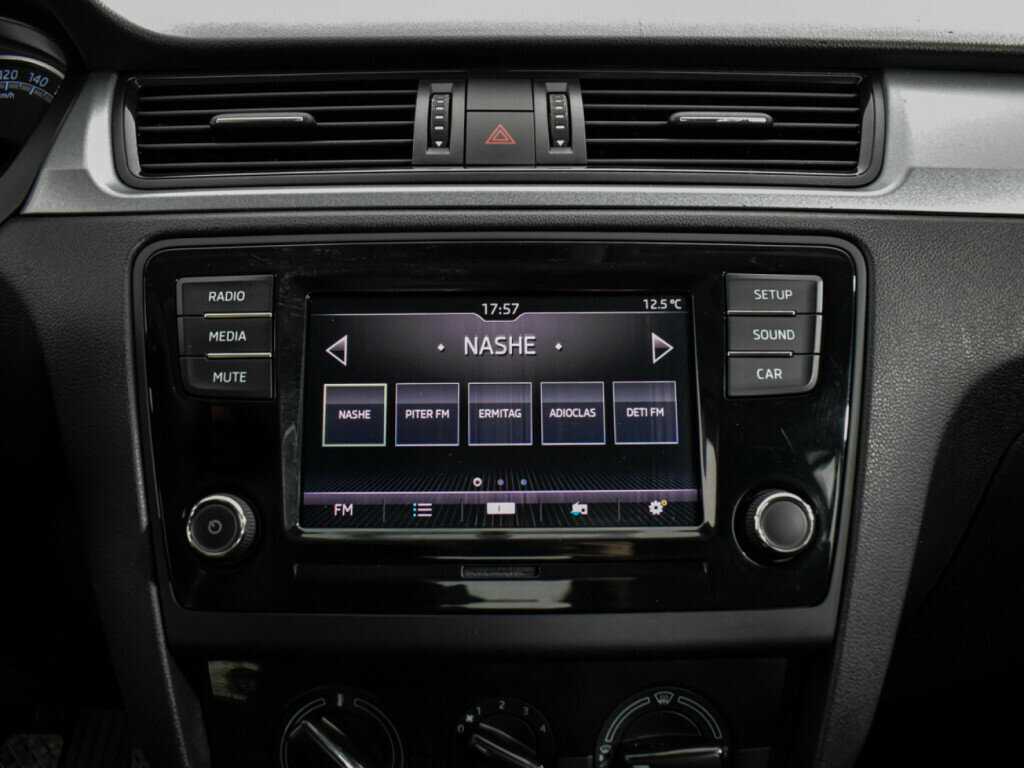 Купить Skoda Rapid с пробегом. Фото: #12