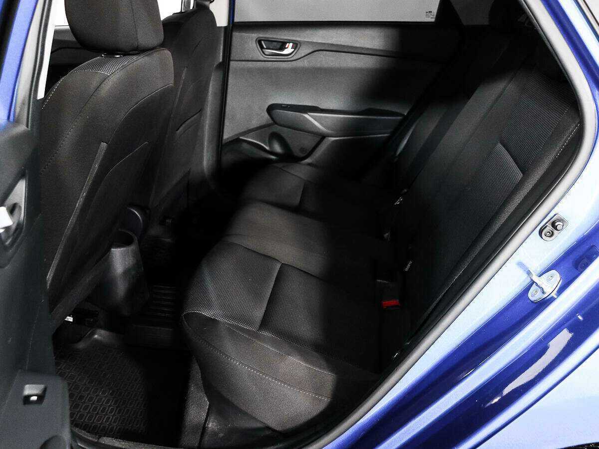 Купить Hyundai Solaris с пробегом. Фото: #9