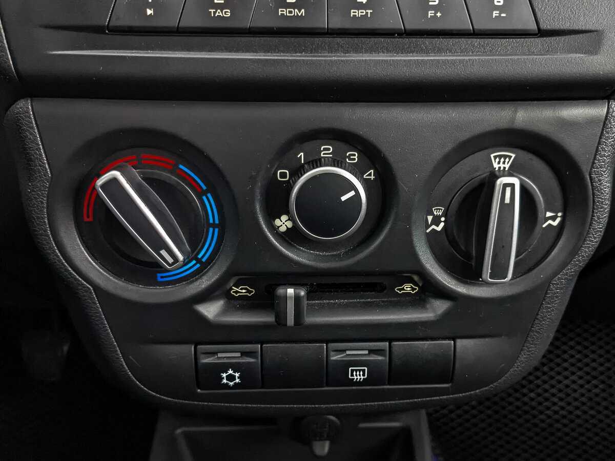 Купить Lada (ВАЗ) Granta с пробегом. Фото: #21