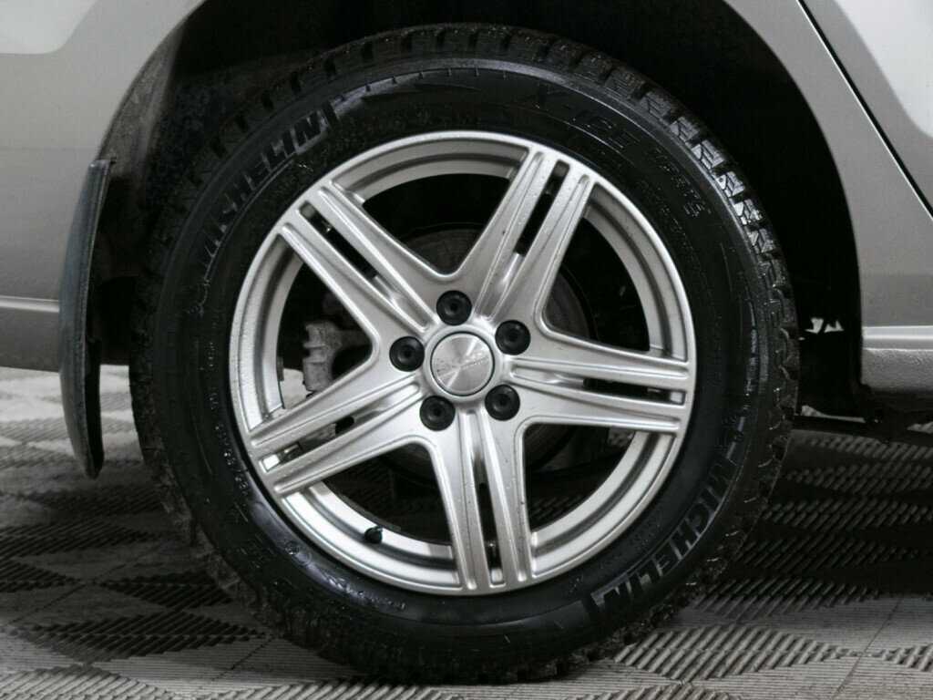 Купить Volkswagen Polo с пробегом. Фото: #14