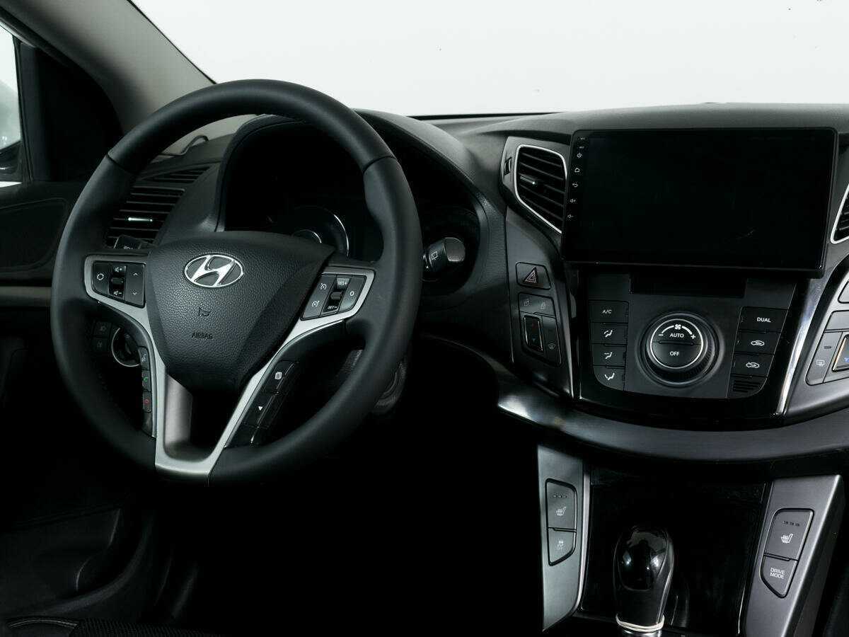 Купить Hyundai i40 с пробегом. Фото: #10