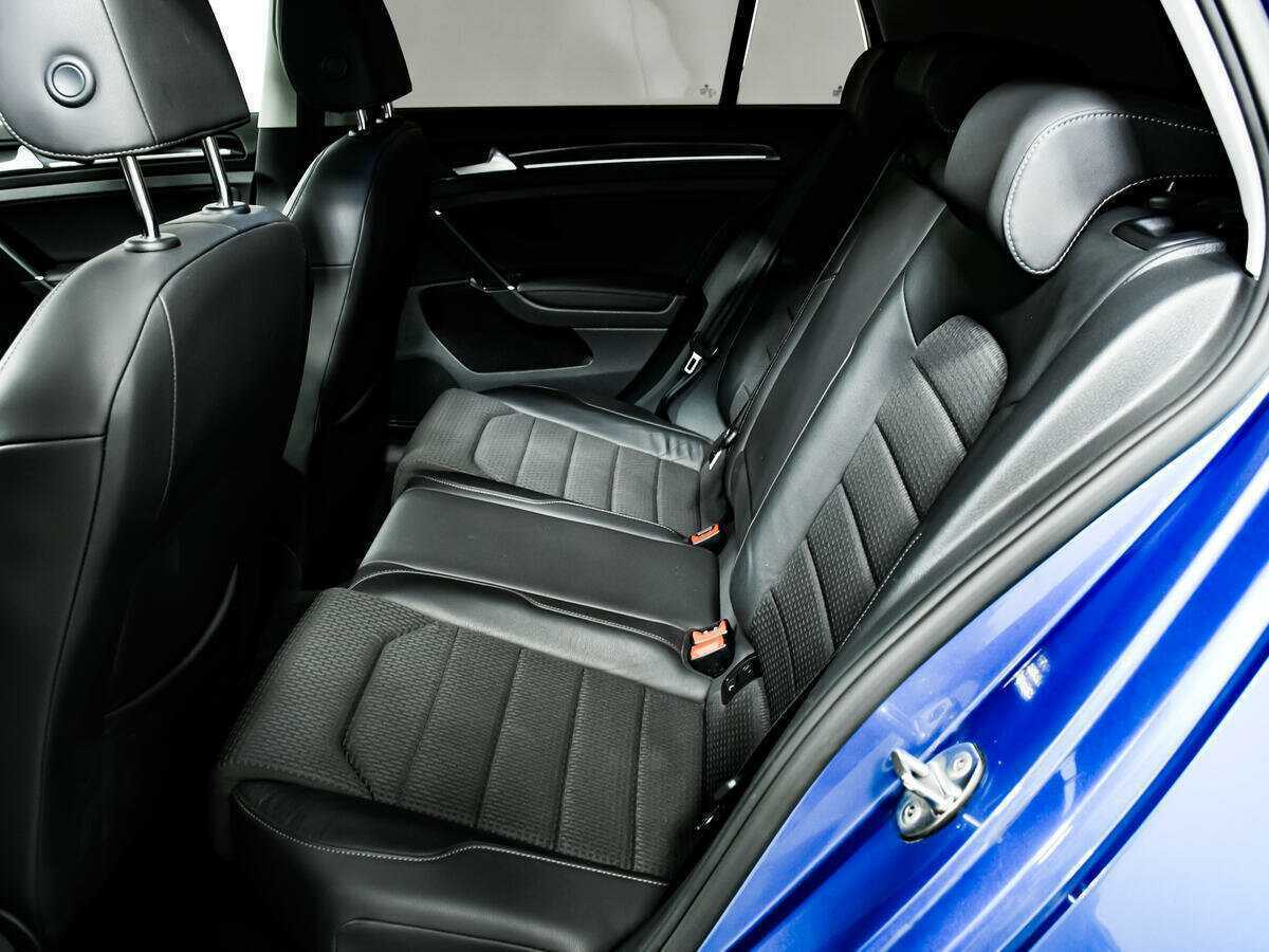 Купить Volkswagen Golf с пробегом. Фото: #12
