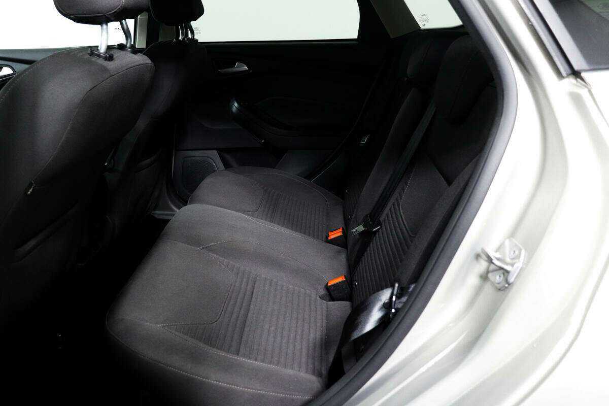 Купить Ford Focus с пробегом. Фото: #11