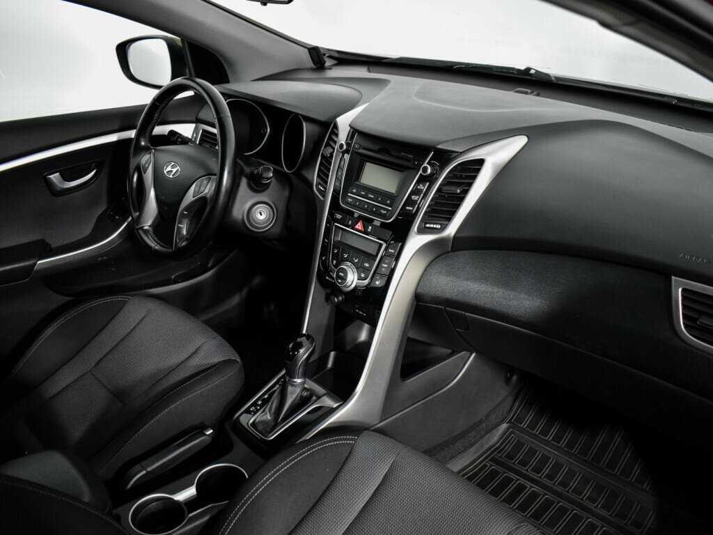Купить Hyundai i30 с пробегом. Фото: #12