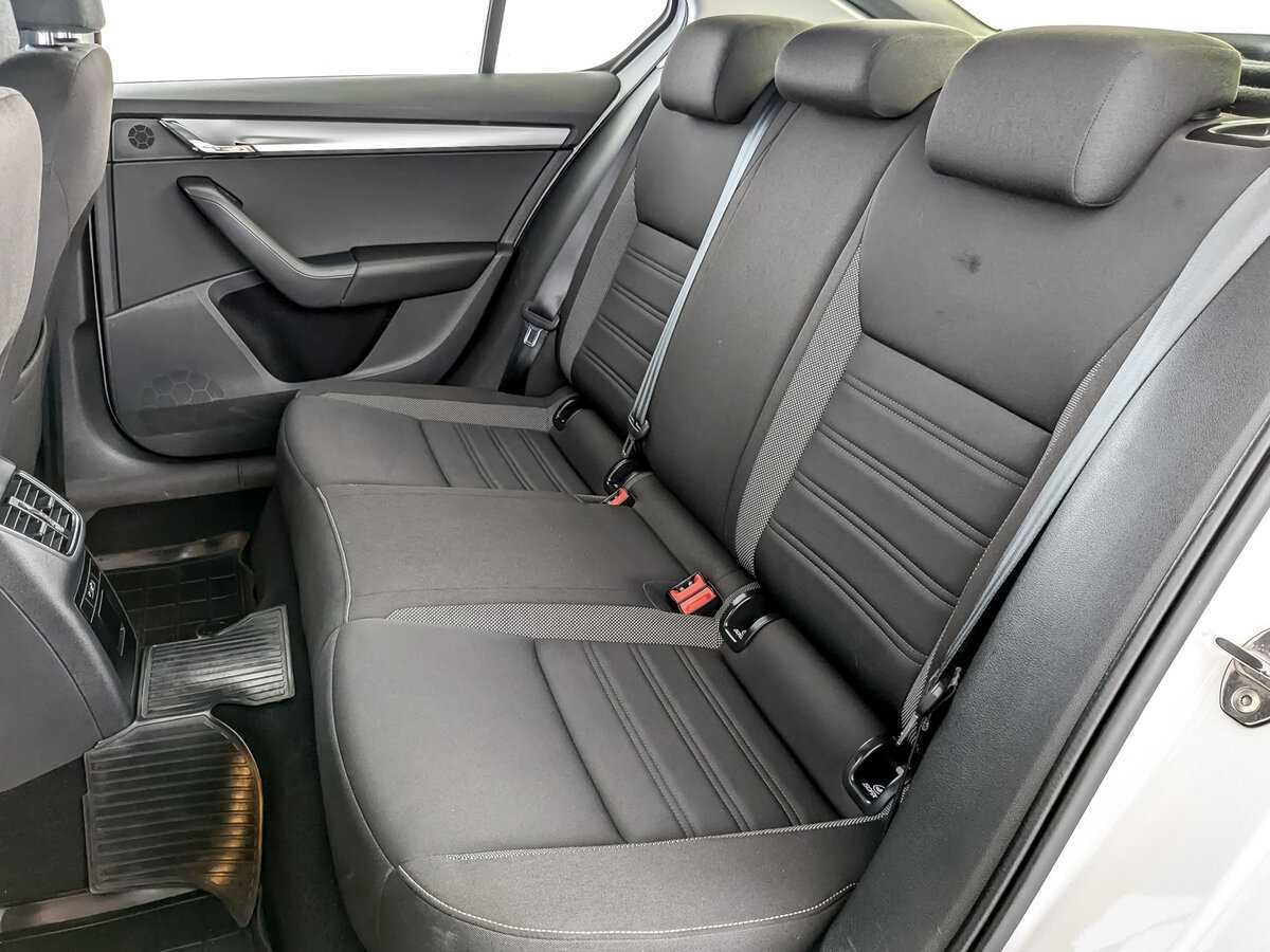Купить Skoda Octavia с пробегом. Фото: #10