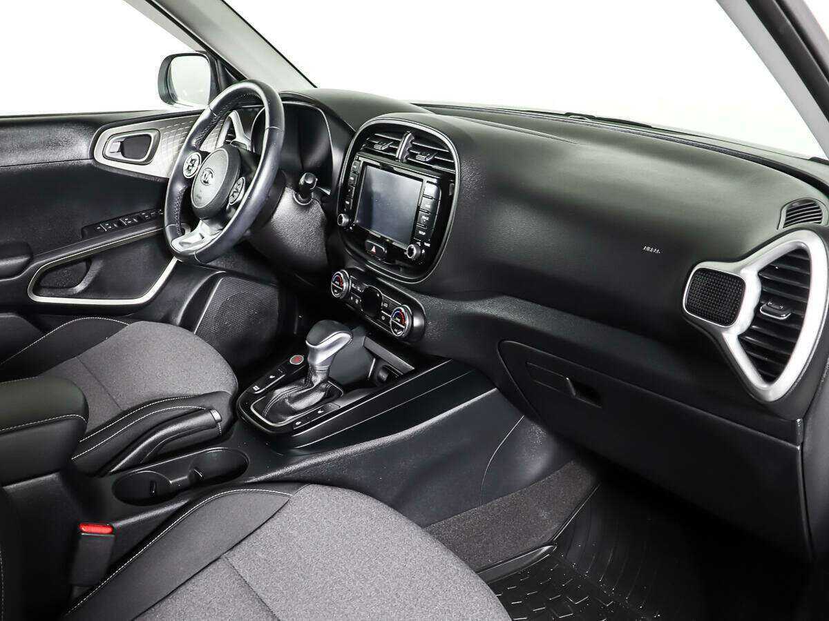 Купить Kia Soul с пробегом. Фото: #9