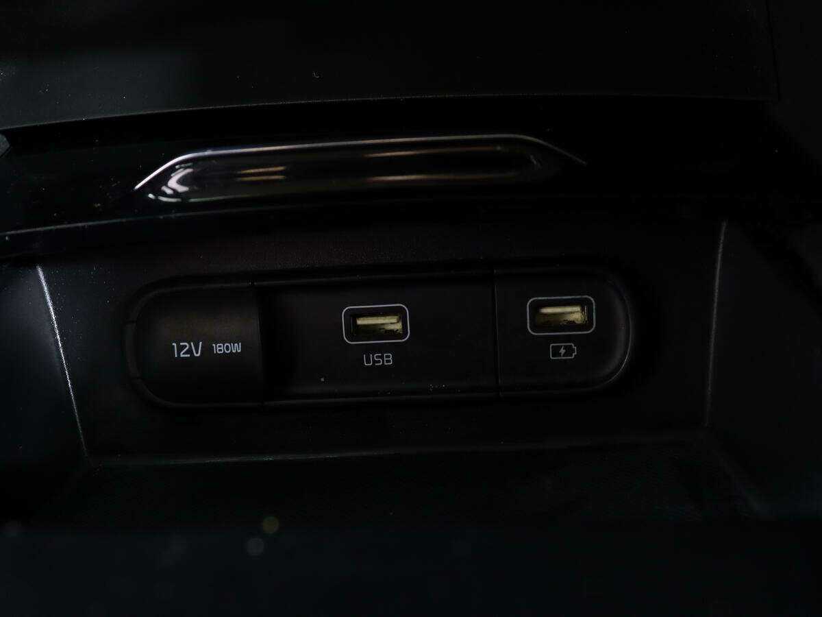 Купить Kia K5 с пробегом. Фото: #20