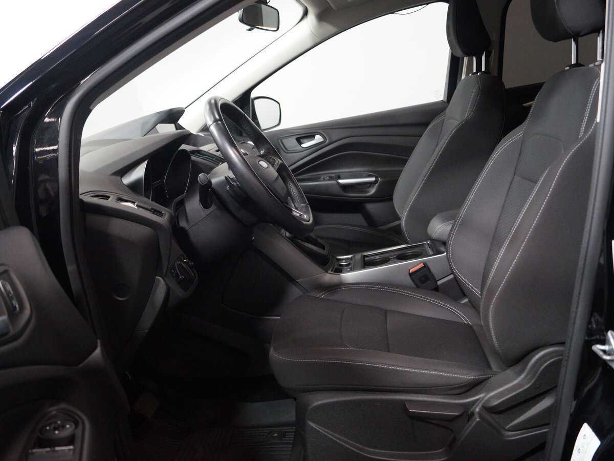 Купить Ford Kuga с пробегом. Фото: #8