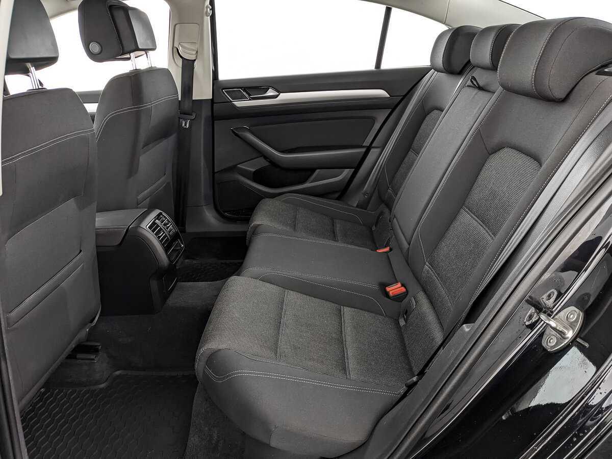 Купить Volkswagen Passat с пробегом. Фото: #13