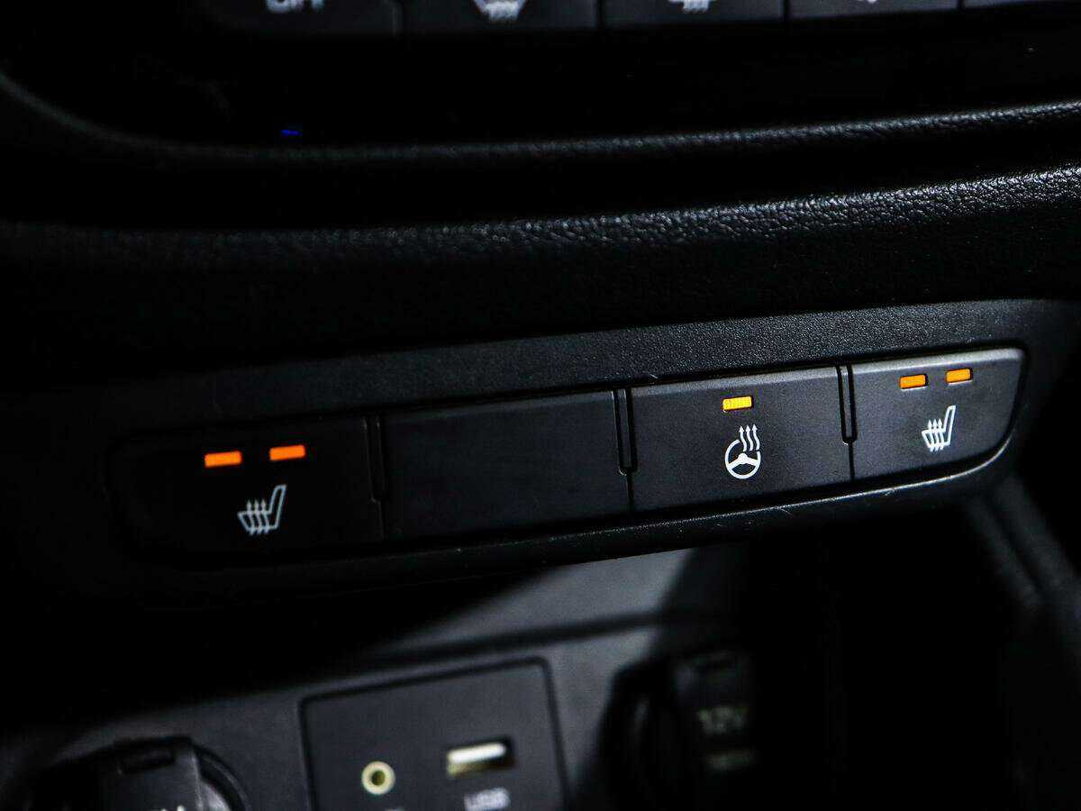 Купить Hyundai Solaris с пробегом. Фото: #14