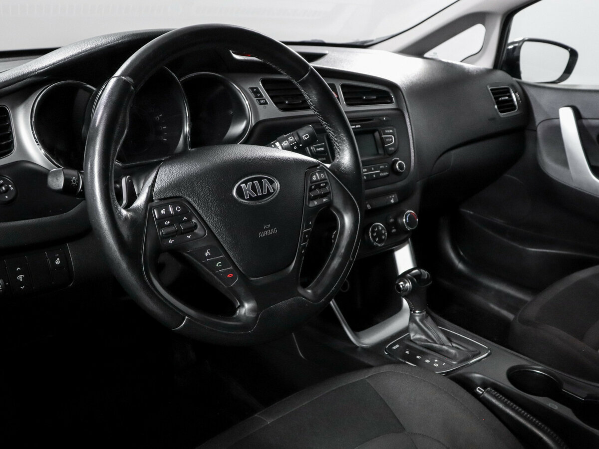 Купить Kia Ceed с пробегом. Фото: #11