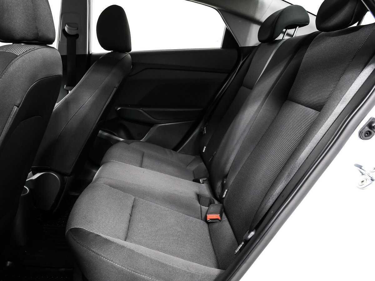 Купить Hyundai Solaris с пробегом. Фото: #13